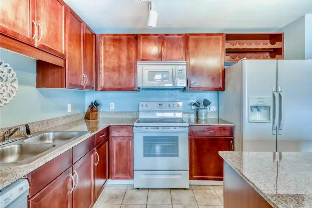 Spacious Beach Condo With Gulf Views! Sleeps 8! By Dolce Vita Getaways Pcb Panama City Beach Exterior foto